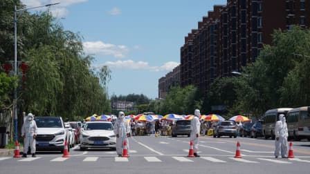 甘肃兰州发布通告进一步严格落实一周临时性管控 所有小区实行封闭式管理