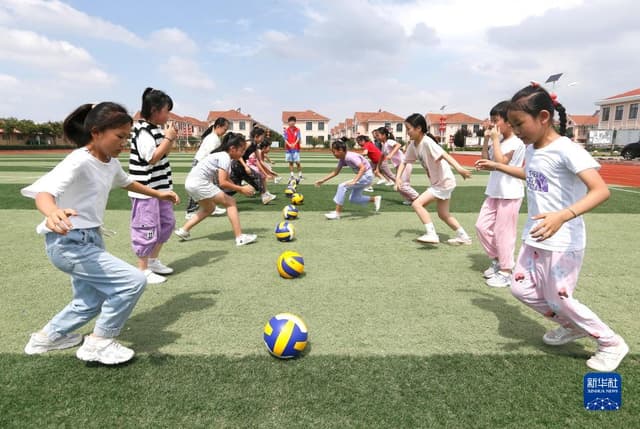 山东即墨:大学生“公益课堂”添彩暑期生活