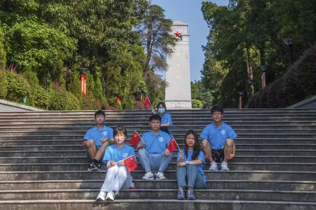 青春探中医药实践传国粹——团队赴蚌埠、亳州调研中医药文化