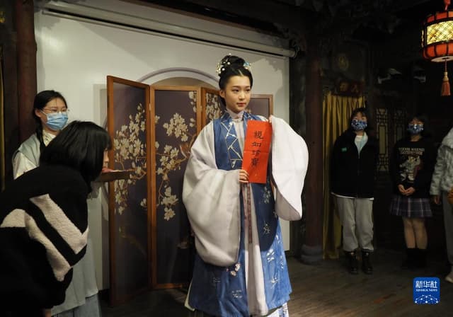 上海:《红楼梦》主题活动迎新春