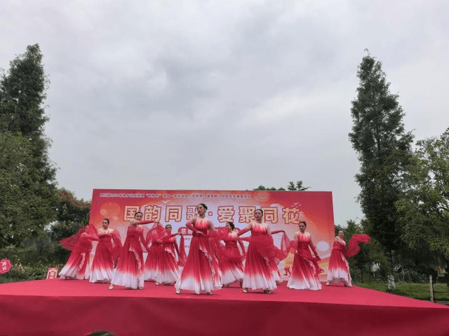 四川成都：国韵同歌·爱聚同花慈善汇演暨义卖活动圆满举办！