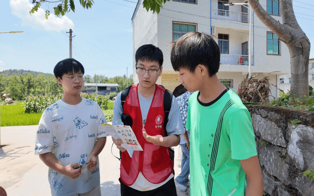 青春筑梦苗乡，法治护航成长 ——贵州大学法学院赴松桃县开展2025年暑期“三下乡”社会实践活动