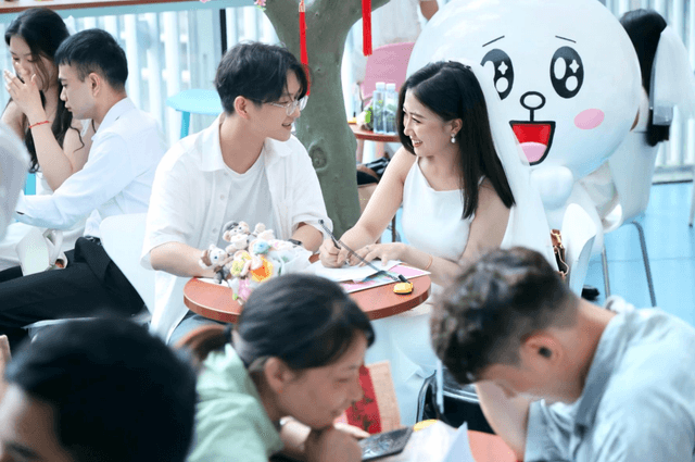 深圳市南山区“爱在南山·全城有囍”520系列活动火热开展 让婚姻登记“有景更有情”