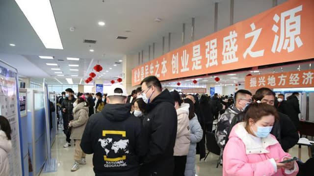 2023届全国高校毕业生再超千万，如何缓解就业压力？