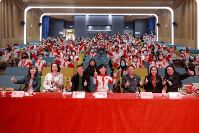 冬奥校园行:速度滑冰世界冠军叶乔波走进北京学校