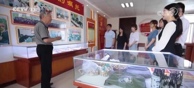 谢立亭:社区里的“夕阳红”红色宣讲员