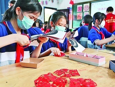 江西月湖:非遗进校园 传承伴我行