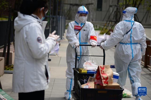 吉林长春:小区临时党支部的抗疫志愿者