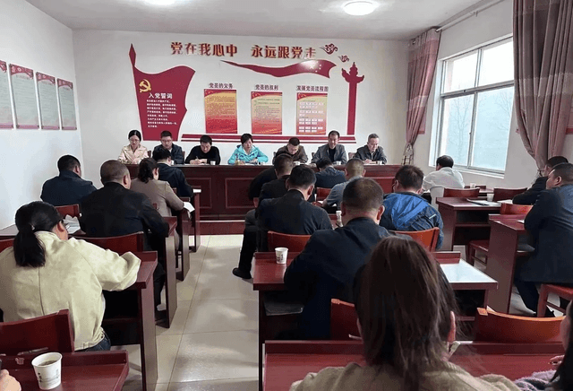 江西玉山县横街镇组织召开横街镇各村（社区）党支部书记座谈会