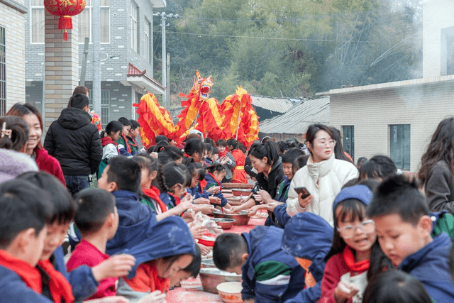湖南湘江新区:“欢腾元宵,情暖龙唐”民俗喜乐元宵会
