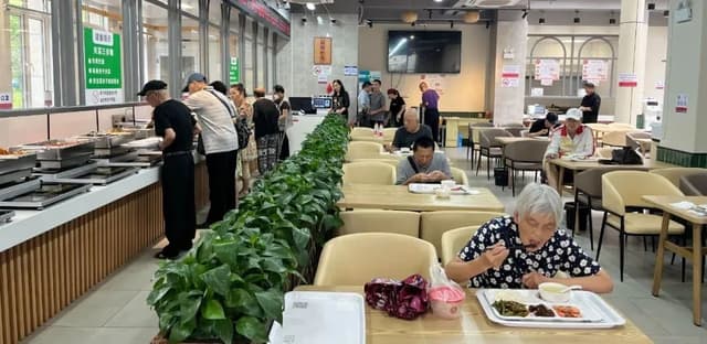 立足上海特大型城市郊区农村养老服务实际,奉贤老人如何吃好住好?答案在这里