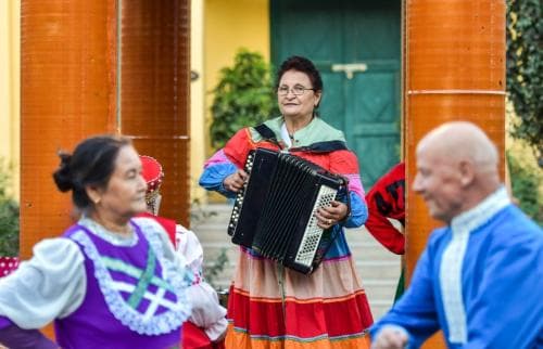 “筑梦师者”库尔班·尼亚孜:普及国家通用语言让新疆乡村学子飞得更高