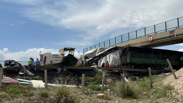 G30连霍高速山丹段发生8车相撞事故,已致8人死亡6人重伤