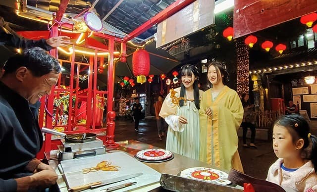 安徽颍上:“非遗”助力夜经济 提升城市“烟火气”