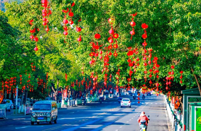 江西全南:挂灯笼 迎新春