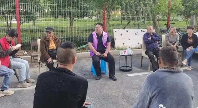 “长凳夜话”,上海奉贤六墩村的烦心事越说越少