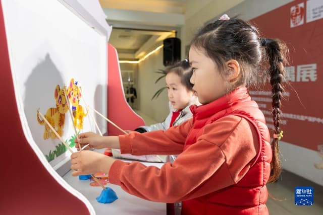 上海:非遗在社区 “偶”趣传文化