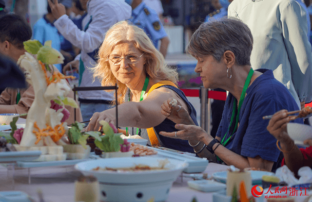 浙江宁波:中东欧美食遇见“味美浙江”