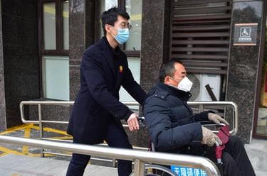 江西南昌:完善无障碍设施 让城市更有温度